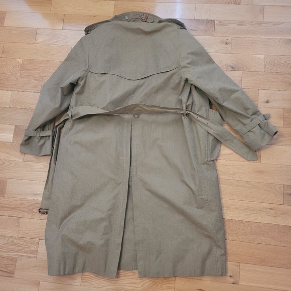 Vintage Burberry trench - Picture 3 of 6